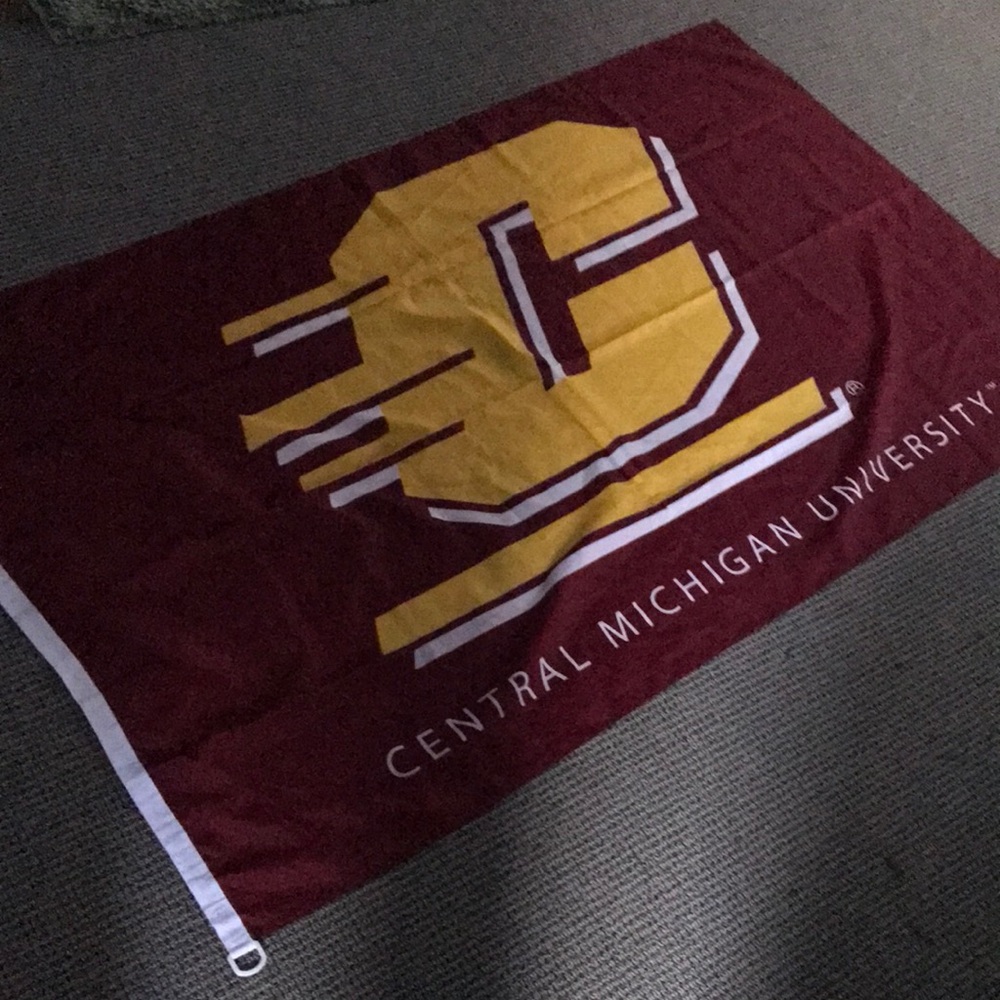 Central Michigan Chippewas Maroon and Gold Flag